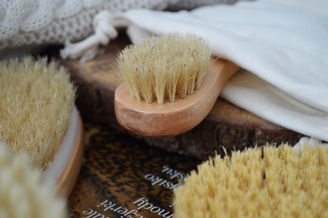 szczotkowanie ciała na sucho puderek.com.pl